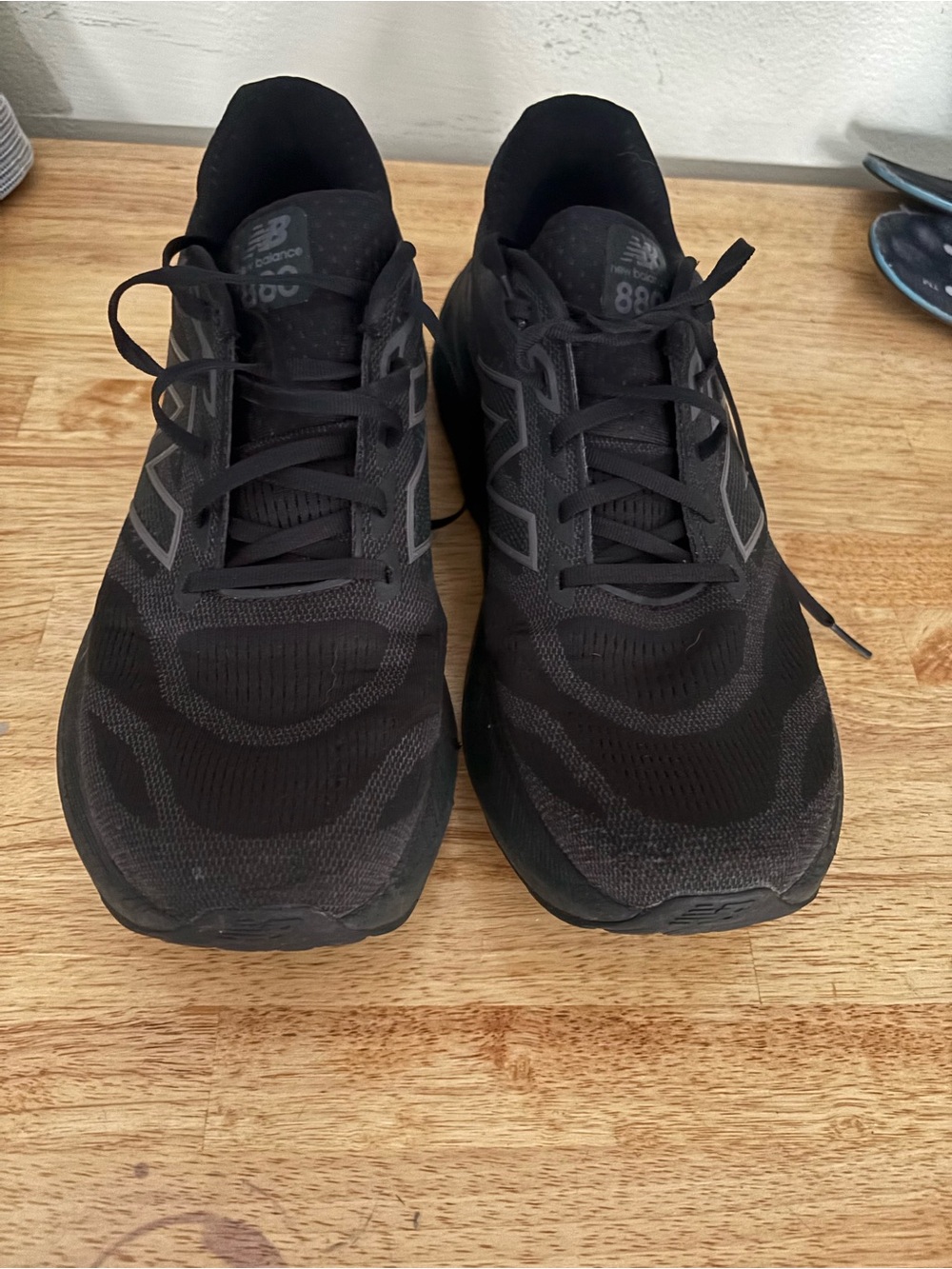 New Balance Black Mesh Lace-Up Running Sneakers